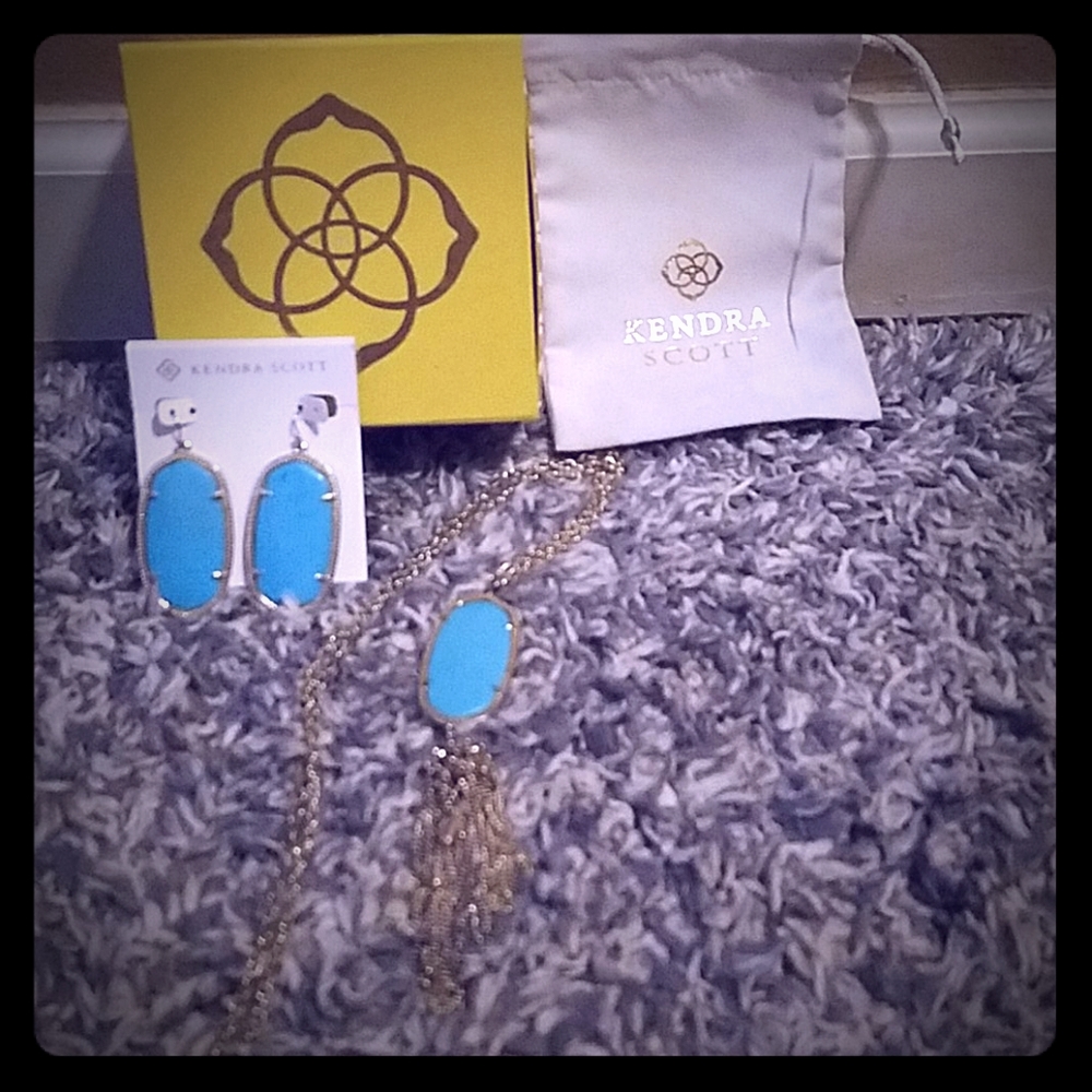 Kendra Scott Necklace and Earring set